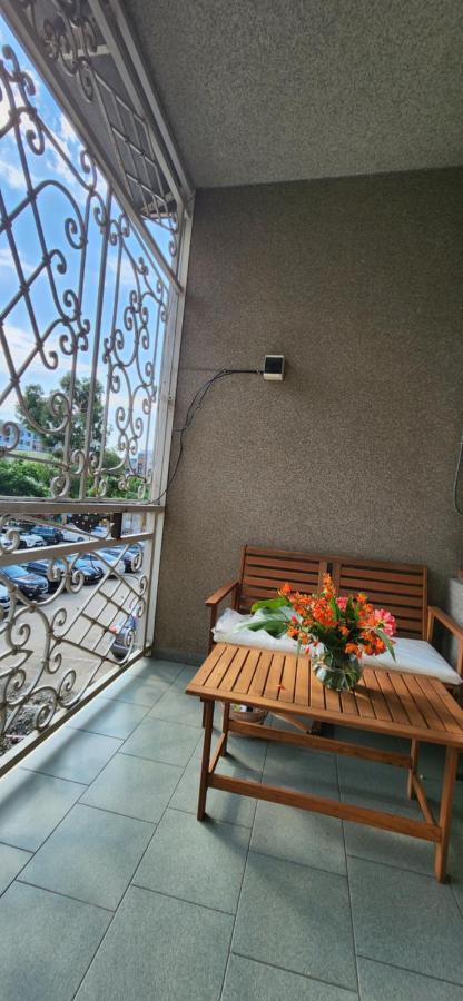 Aparthotel Gelahouse à Batoumi Extérieur photo